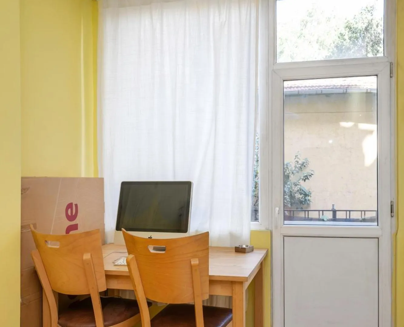 Sofia'S 1Bd Colourful Getaway Near Ndk Apartment